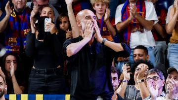 Στη Βαρκελώνη και στο Μπαρτσελόνα-Ολυμπιακός ο Πεπ Γκουαρδιόλα, βίντεο 
