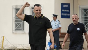 Η αντίδραση του Ηλία Κασιδιάρη για την ανάρτηση του Δημήτρη Γιαννακόπουλου με το πρόγραμμα της Συμμαχίας Ελλήνων