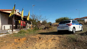 Αδέρφια έθαψαν τη μάνα τους στην αυλή του σπιτιού τους στην Αμαλιάδα
