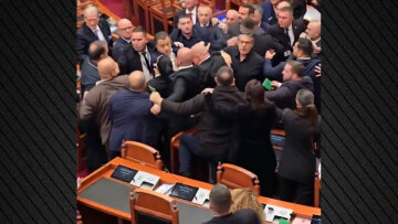 albaniaparlaiment23-hor
