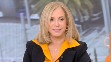 Η Έφη Πίκουλα έδειξε το κόσμημα που της χάρισε η Αλίκη Βουγιουκλάκη έναν μήνα πριν πεθάνει: Πάρ’ το επιτέλους, μου είπε
