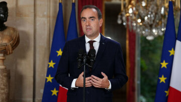 Γαλλία: Ο πρωθυπουργός Λεκορνί σχεδίαζε «ψηφιακό μπλακάουτ» στα social media, για να μην προβληθούν εικόνες από τις διαδηλώσεις
