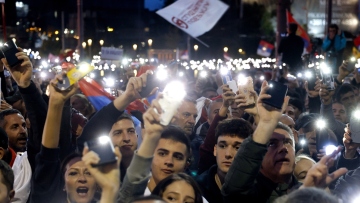 Σερβία: Άνοιξαν οι κάλπες για τις κρίσιμες βουλευτικές εκλογές