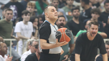 Αμοιβές από διεθνή παιχνίδια επικαλέστηκε ο Ηλίας Κορομηλάς για τα €102.000 στο σπίτι του, η απολογία του για το σκάνδαλο στο μπάσκετ