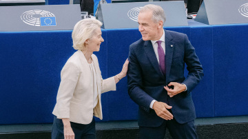 Politico: Κάνει πίσω η ΕΕ για το καθεστώς «συνδεδεμένου μέλους» στον Καναδά