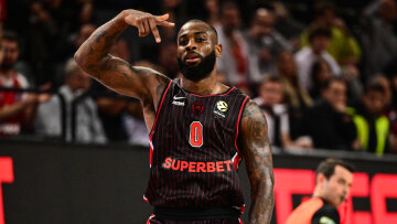 Στην κορυφή της Euroleague ο Ολυμπιακός, 84-78 την Αρμάνι Μιλάνο