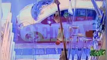 Η Λόρα στην περιοχή του Ζωγράφου