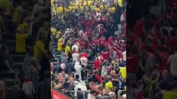 O τελικός της Euroleague, Mονακό - Φενερμπαχτσέ (2)