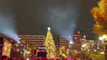 Εορταστικές εκδηλώσεις στο Σύνταγμα (2)