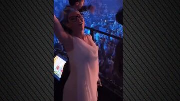 Κλαυδία: Ο ξέφρενος χορός της στον τελικό της Eurovision 2025
