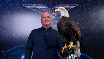 Σάλος στη Λάτσιο: Απολύθηκε ο εκπαιδευτής του αετού της ομάδας που έκανε προσθετική πέους κι έδειξε το αποτέλεσμα στα social media