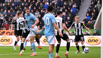 Ματσάρα στην Premier League, η Νιούκαστλ 4-3 τη Νότιγχαμ Φόρεστ - Δείτε τα γκολ 