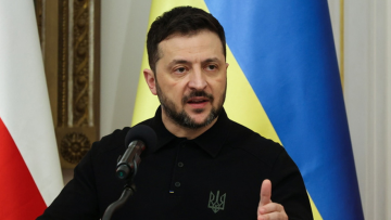 Ζελένσκι: Δεν θα αφήσουμε τη Ρωσία να «νομιμοποιήσει» την κατοχή της Κριμαίας