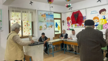 Εκλογές στην Αλβανία: Χαμηλή η συμμετοχή - Πλήθος καταγγελιών για εκλογικές παρατυπίες