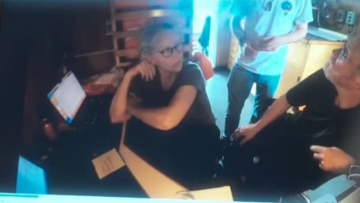 «Τι ήταν αυτός ο κρότος;» - Το βίντεο με τη σύζυγο του CEO της Oceangate να ακούει τη στιγμή της καταστροφής του υποβρυχίου Titan