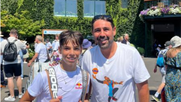 Ο Παγώνης για την πρόκρισή του στον τελικό του Wimbledon U-14: «Με το που ήρθε στο κορτ ο Παγδατής έγινα... πύραυλος, θα τα δώσω όλα για τον τίτλο»