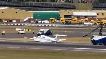 Βίντεο από την αναγκαστική προσγείωση αεροσκάφους στο αεροδρόμιο του Μπέρμιγχαμ - Δεκάδες πτήσεις ακυρώθηκαν