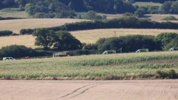 Ελικόπτερο συνετρίβη σε χωράφι στη Νήσο Γουάιτ, στην Αγγλία