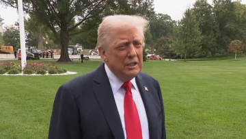 Ο Τραμπ χαρακτηρίζει εξαίρετη είδηση για την Αμερική τη διακοπή της εκπομπής του Κίμελ 