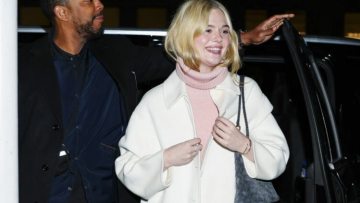 Η Eλ Φάνινγκ δοκίμασε ένα από τα πιο ενδιαφέροντα layering trends του χειμώνα
