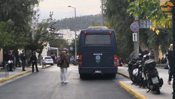 Στην Ευελπίδων οι εννέα κατηγορούμενοι για τις τηλεφωνικές απάτες
