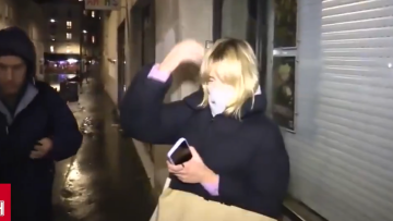 Δημοσιογράφος πέτυχε την κόρη του Πούτιν στο Παρίσι: «Πάρτον τηλέφωνο να σταματήσει τον πόλεμο» της είπε, «δυστυχώς δεν μπορώ να βοηθήσω» του απάντησε