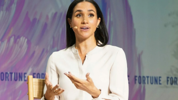 Η Mέγκαν Μαρκλ μοιράζεται μια σπάνια παιδική φωτογραφία για να γιορτάσει μια μεγάλη είδηση
