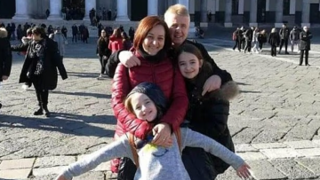 Χριστουγεννιάτικη τραγωδία στην Ιταλία: Μητέρα και κόρη έπαθαν τροφική δηλητήριαση σε δείπνο και πέθαναν
