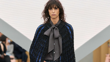 Πέντε τάσεις στα τζιν που θα φορέσουμε το 2026
