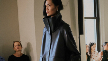Funnel-neck coat: Το νέο αγαπημένο πανωφόρι της μόδας

