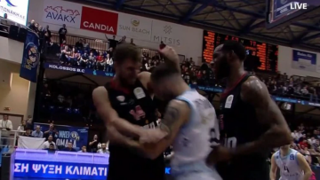 Ολυμπιακός: Τιμωρία μιας αγωνιστικής στον Βεζένκοφ για το επεισόδιο με τον Πετρόπουλο