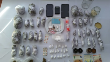 Κύκλωμα ναρκωτικών με στόχο και μαθητές εξαρθρώθηκε στη Ναύπακτο, τρεις συλλήψεις