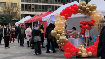 Οι Κινέζοι της Αθήνας γιορτάζουν την Πρωτοχρονιά στην Κοτζιά: Μας αρέσει η ζωή εδώ, έχουμε πολλά κοινά με τους Έλληνες, δείτε βίντεο
