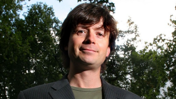 Μυστήριο με τον θάνατο του συνιδρυτή της εταιρείας ρούχων Asos: Έπεσε από τον 17ο όροφο κτηρίου στην Ταϊλάνδη