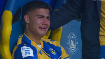 Αστέρας Τρίπολης: Ο Αλμύρας πλάνταξε στο κλάμα μετά την ήττα από τον Πανσερραϊκό, βίντεο
