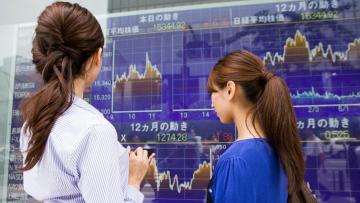 Iσχυρή ανάκαμψη στα χρηματιστήρια της Ασίας με φόντο την απότομη πτώση στο πετρέλαιο και τις δηλώσεις Τραμπ