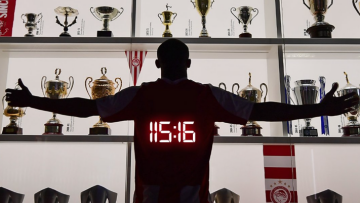 Ο Ολυμπιακός προανήγγειλε την ανανέωση του Ελ Κααμπί με το λεπτό του ιστορικού γκολ στον τελικό του Conference League