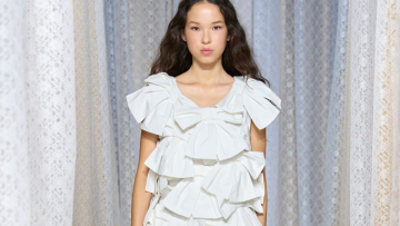 The Bow Effect: Οι φιόγκοι πρωταγωνιστούν στις εμφανίσεις της φετινής άνοιξης
