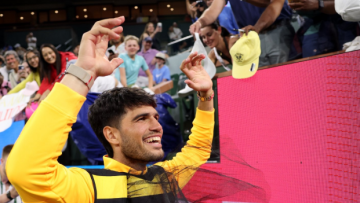 Κάρλος Αλκαράθ: Ντύθηκε... μέλισσα για να πανηγυρίσει την πρόκριση στα ημιτελικά του Indian Wells, βίντεο