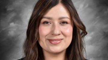 Γραμματέας σχολείου στις ΗΠΑ παραδέχθηκε ότι έκανε σεξ με 13χρονο αφού του έδωσε ναρκωτικά,  του είχε πει ότι έχει μεγαλύτερο ανδρισμό από τον σύζυγό της