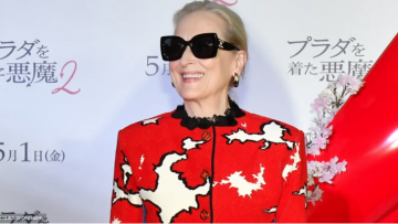 H εντυπωσιακή εμφάνιση της Mέριλ Στριπ με Chanel 