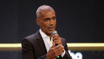 Ρομάριο: «Η Βραζιλία μπορεί να κατακτήσει το Μουντιάλ, με τον Αντσελότι αποκτήσαμε ξανά αυτοπεποίθηση»