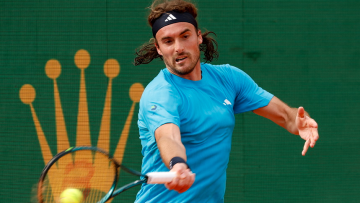 Κούριερ για Τσιτσιπά: «Δεν έχει συνειδητοποιήσει ότι το παιχνίδι τον ξεπερνάει»