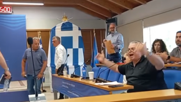 Καβγάς στο Δημοτικό Συμβούλιο Μεσολογγίου: «Καραγκιόζη» αποκάλεσε ο δήμαρχος τον πρώην δήμαρχο, δείτε βίντεο