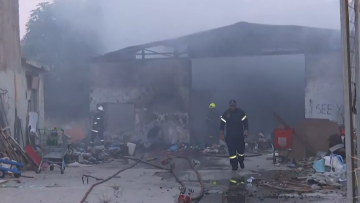 Φωτιά σε εγκαταλελειμμένο κτήριο στο Μοσχάτο