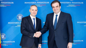 O Κυριάκος Πιερρακάκης θα παντρέψει τον υπουργό Οικονομικών της Ρουμανίας
