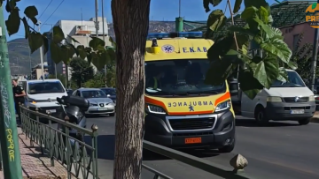 Μηχανή παρέσυρε ανδρόγυνο με παιδάκι στην Αλεξάνδρας - Τέσσερις τραυματίες σε «Ερυθρό» και Παίδων «Αγλαΐα Κυριάκου»