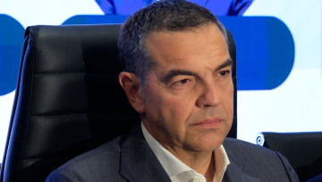 Με «εργαλειοθήκη» για τους μικρομεσαίους ο Τσίπρας: Η θετική ατζέντα, οι εξορμήσεις και τα ειδικά κοινά