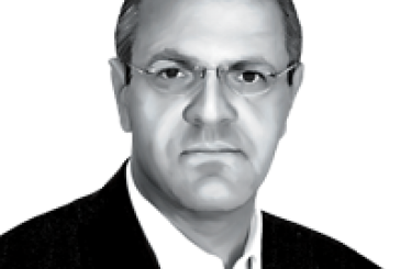  Χρήστος Παπαπολύζος