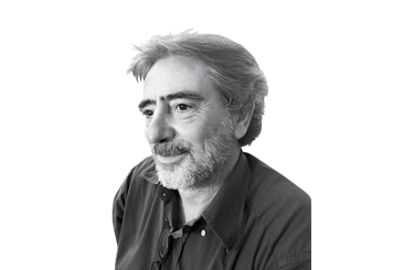  Βαγγέλης Σαρακινός 